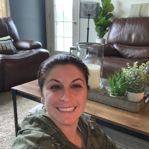 Wild Horses Consignment Boutique - Picture 5 of 5